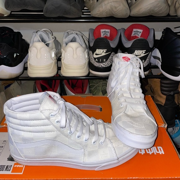 White checkered Vans size 12 - Picture 2 of 3